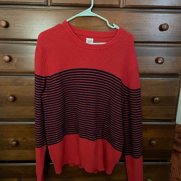Vintage GAP sweater, womens size small. Good condition! - Picture 4 of 4